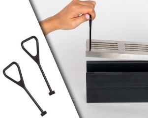 With this lifting key kit, you can easily lift and remove the aluminium grates from the Design drainage channels.
